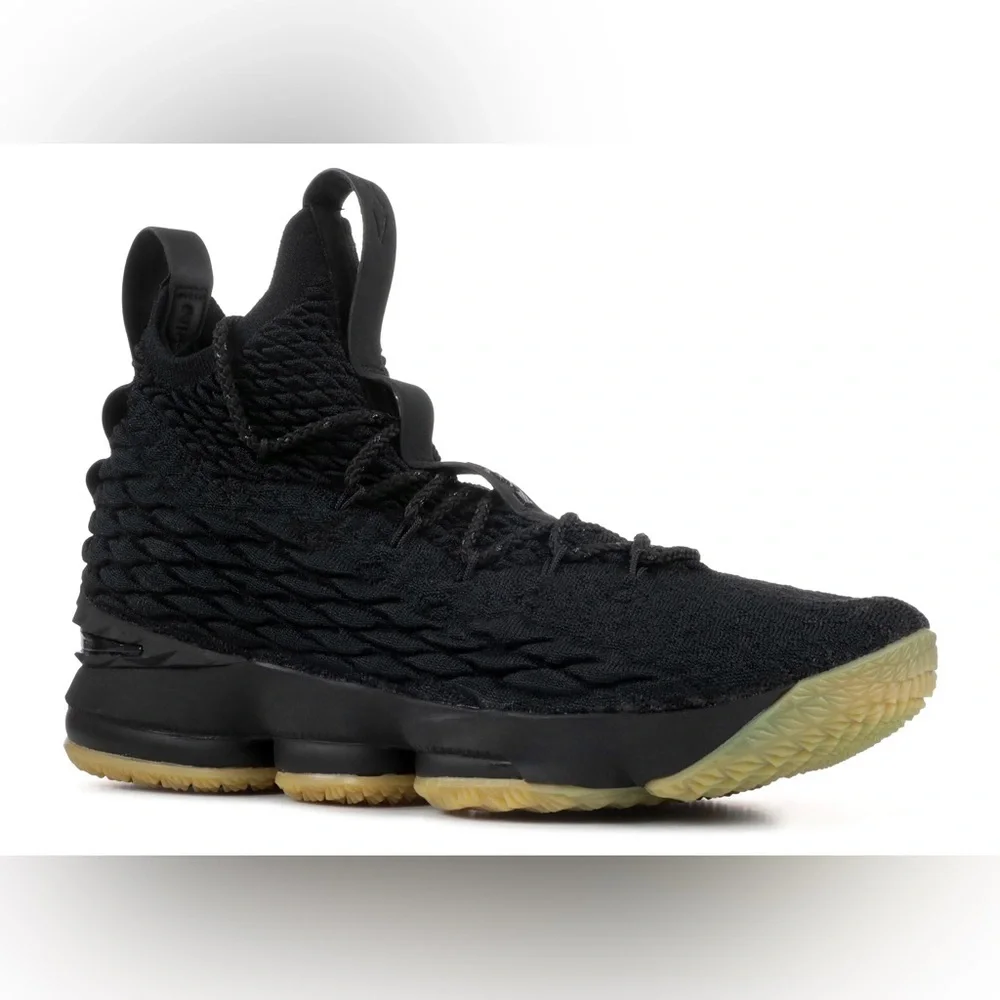 Nike lebron 15